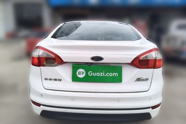 Used Ford Fiesta 2013 Sedan 1.5L Manual Fashion Edition
