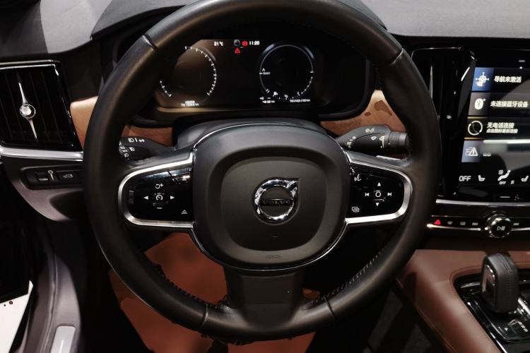 Used Volvo S90 New Energy 2021 T8 eDrive Hybrid Zhiyi Luxury Edition
