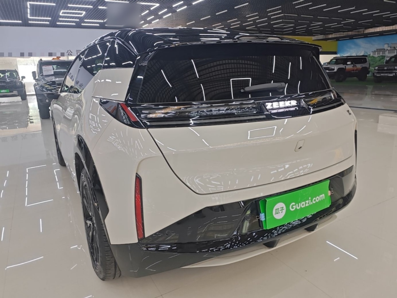 Zeekr X 2023 Rear-Drive YOU Edition 4 Seats — снимка 4