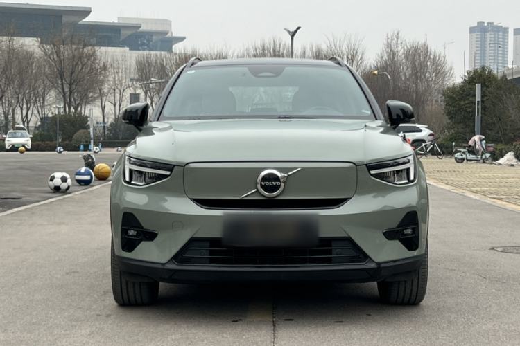 Used Volvo XC40 New Energy 2023 Four-Wheel-Drive High-Performance Version