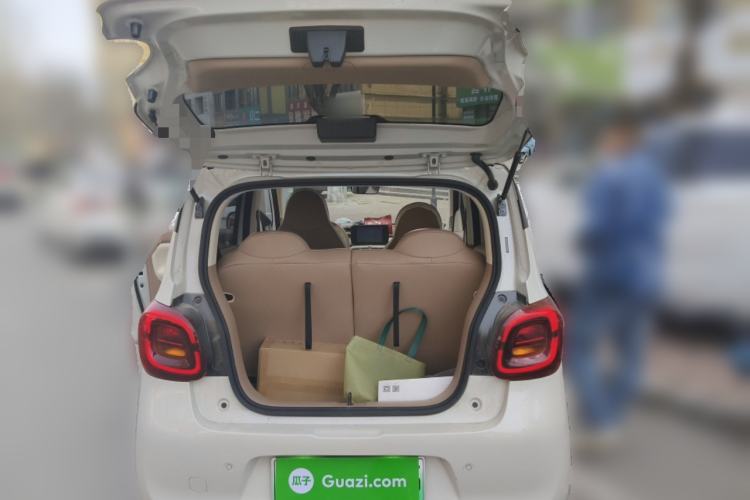 Used Wuling Hongguang MINIEV 2025 Four-Door Version Zhenxiang+ Edition Trunk