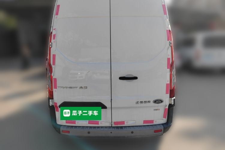 Used Ford Transit 2017 2.0T Diesel Van Mid-Chassis Mid-Roof China V Standard
