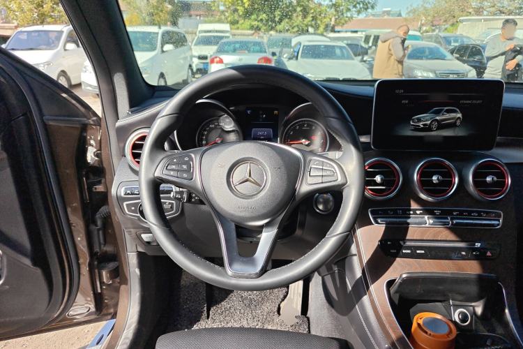 Used Mercedes-Benz GLC 2016 GLC 300 4MATIC Luxury Model