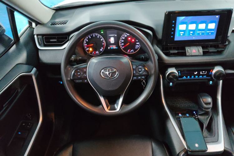 Used Toyota RAV4 2022 2.0L CVT Two-Wheel Drive Urban Edition Steering Wheel