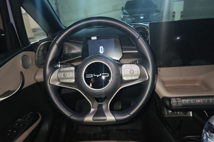 Used BYD Dolphin 2023 420 km Fashion Edition