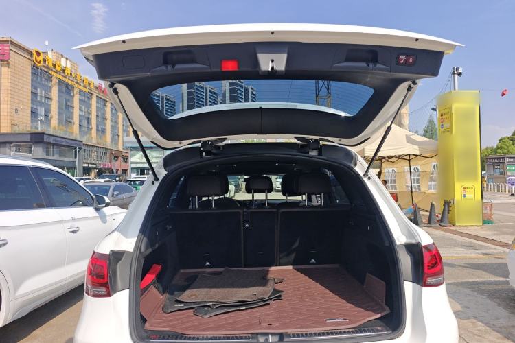 Used Mercedes-Benz GLC 2021 GLC 260 L 4MATIC Luxury Model Trunk