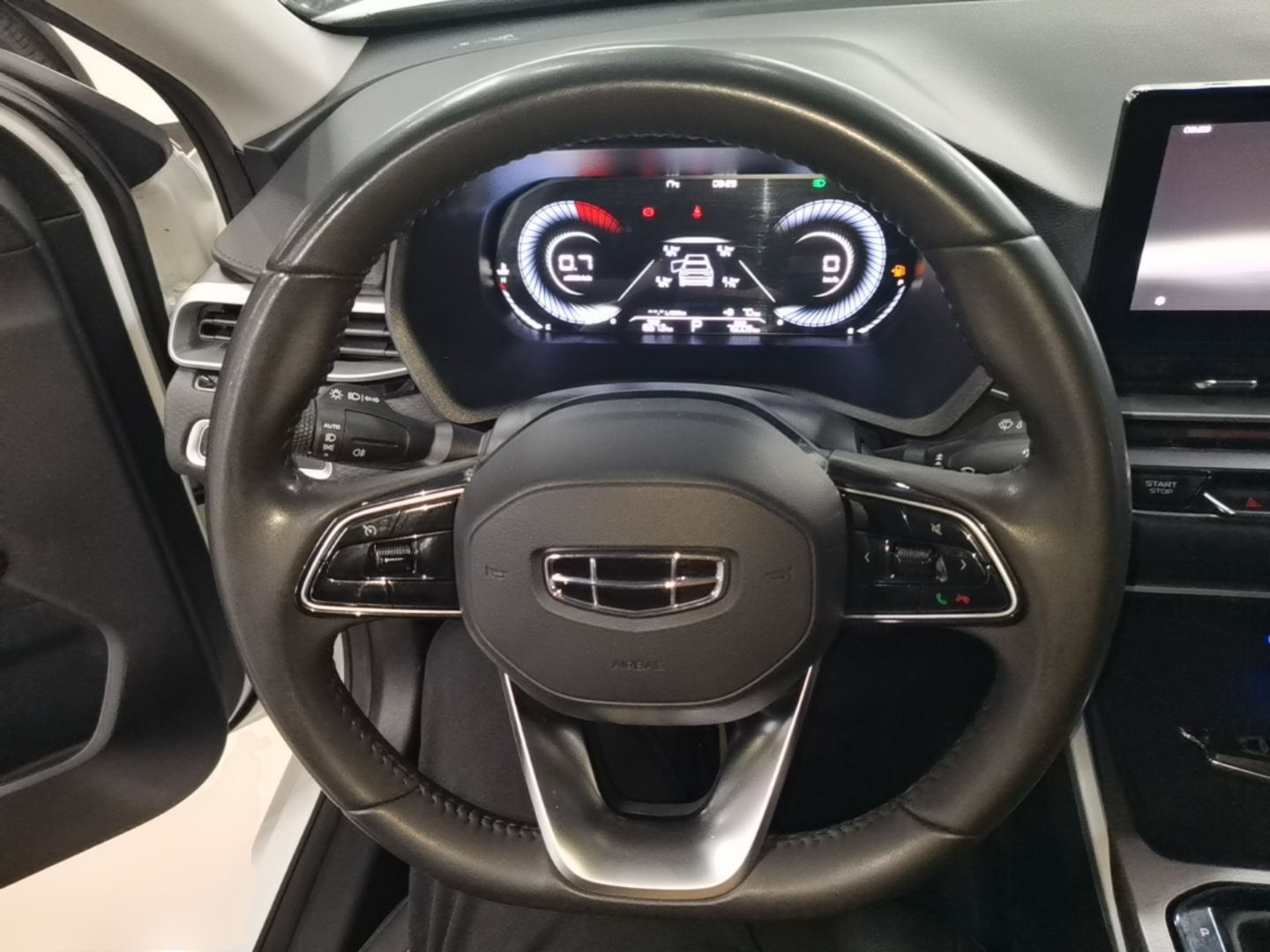 Geely Auto Emgrand 2022 4th Generation 1.5L CVT Luxury Model - Premium — снимка 13
