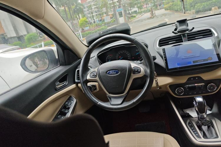 Used Ford Escort 2015 1.5L Automatic Fashion Model Steering Wheel