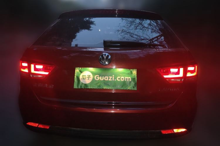 Used Volkswagen Gran Lavida 2014 1.6L Automatic Sport Edition
