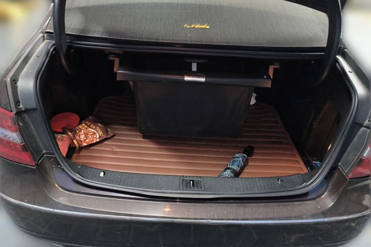 Used Mercedes-Benz E-Class 2011 E 300 L Fashion Prestige Model