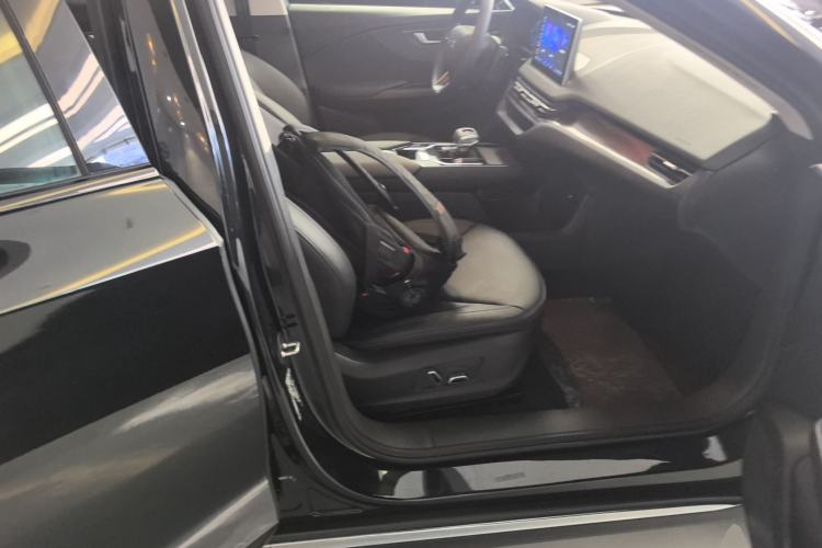 Used Hongqi E-QM5 2023 Revised Version Basic Travel Edition
