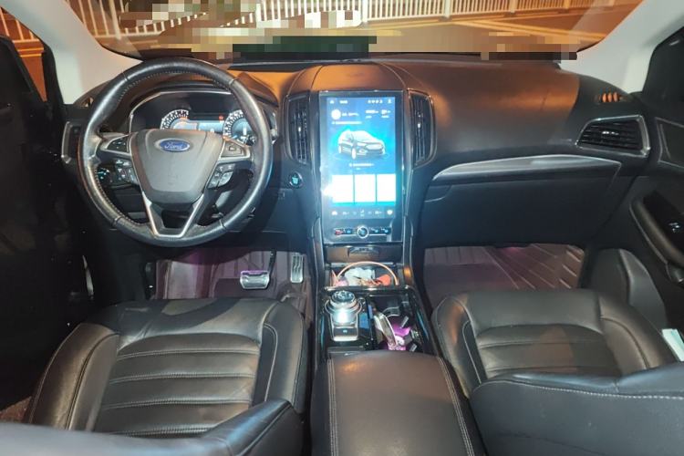 Used Ford Edge 2020 EcoBoost 245 Two-Wheel Drive Titanium 7-Seater Center Console