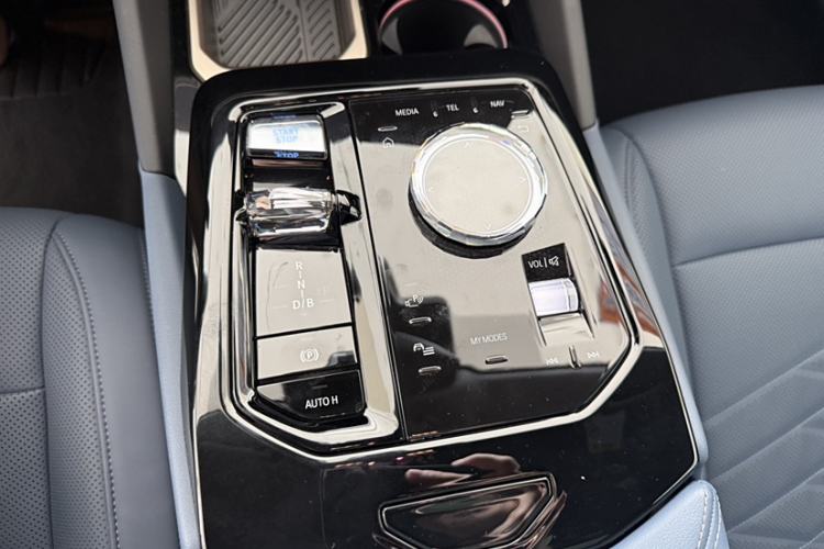 Used BMW i5 2024 eDrive 35L Luxury Model with M Sport Package