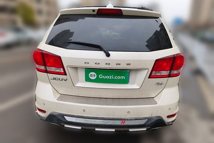 Used Dodge Journey 2013 2.4L Two-Wheel Drive Luxury Version