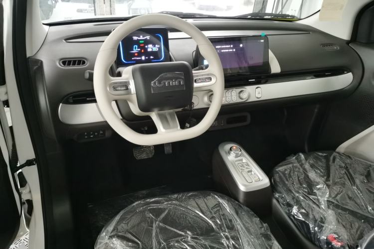 Used CHANGAN NEVO Lumin 2026 Model Treasure Edition 205km Passionate Beige Ningde
