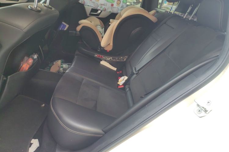 Used Mercedes-Benz GLK-Class 2015 GLK 300 4MATIC Fashion Edition Ultimate Version
