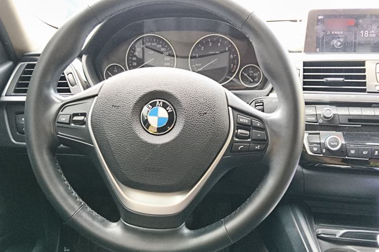 Used BMW 3 Series 2019 320Li Fashion Model
