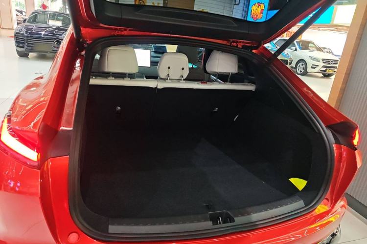 Used ONVO L60 2024 60 kWh Rear-Drive Version