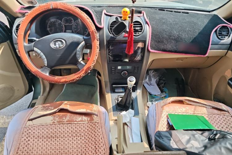 Used Haval H5 Classic 2010 European-style 2.0L Two-Wheel-Drive Luxury Model
