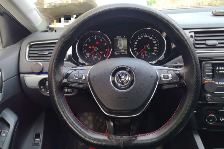 Used Volkswagen Sagitar 2018 180TSI DSG Prestige Edition Steering Wheel