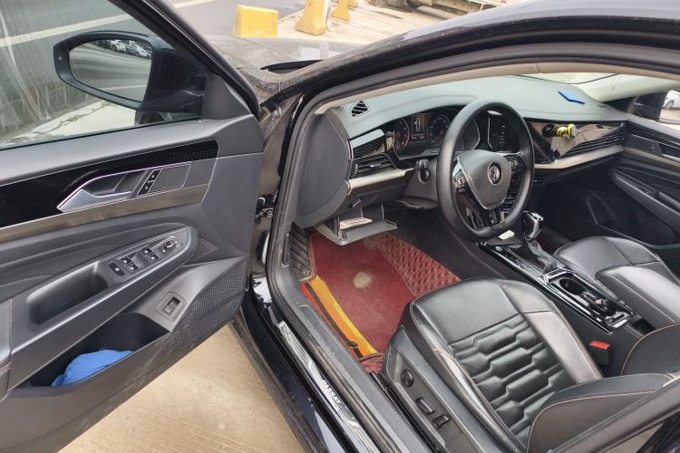 Used Volkswagen Passat 2020 330TSI Elite Edition China VI
