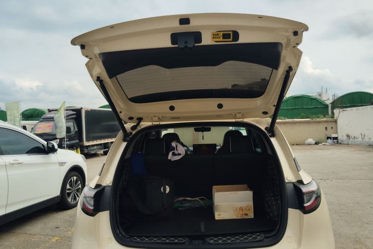 Used Geely Galaxy Geome 2025 410 km Free Version Trunk