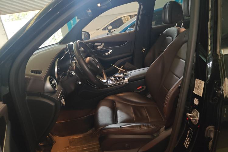 Used Mercedes-Benz GLC 2018 GLC 260 4MATIC Luxury Model Left Front Seat