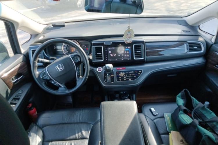 Used Honda Elysion 2016 2.4L Luxury Edition