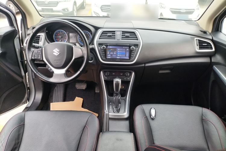 Used Suzuki S-Cross 2014 1.6L CVT Two-Wheel Drive Elite Version Center Console