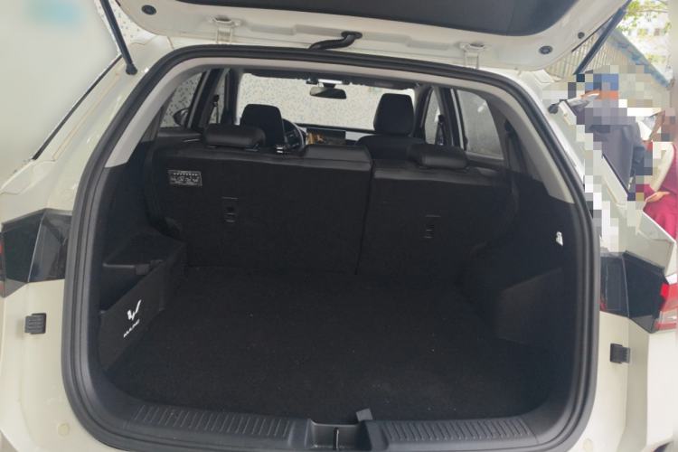 Used Wuling Alvez 2022 1.5L Manual Comfort Version
