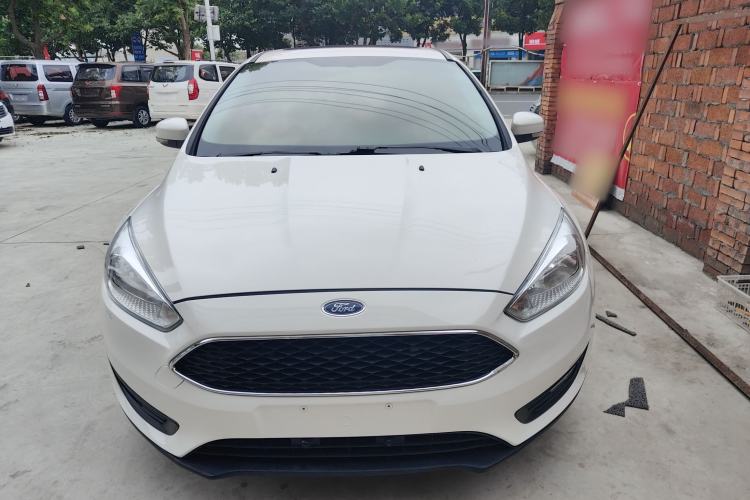 Used Ford Focus 2018 Hatchback Classic 1.6L Automatic Trendy SmartDrive Edition