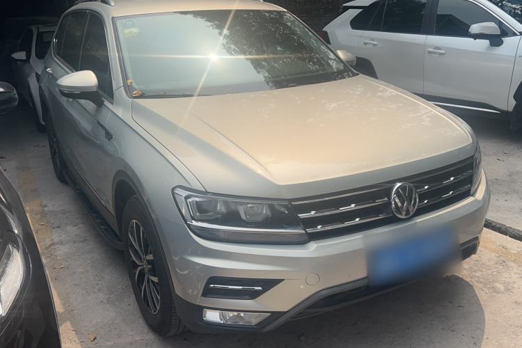 Used Volkswagen Tiguan L 2018 330TSI Automatic Two-Wheel Drive Comfort Edition Exterior 3