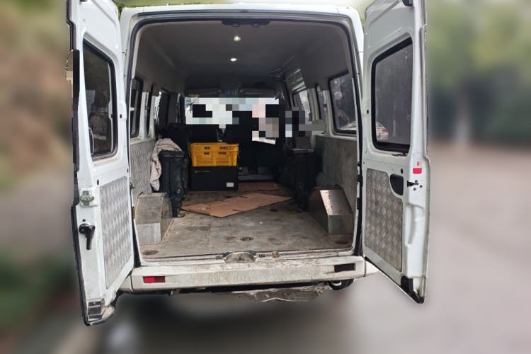 Used SAIC MAXUS Xintu V80 2021 2.0T Manual Classic Aoyuntong Long Wheelbase Mid-Roof 6/7/8/9-Seater