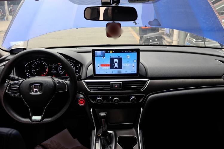 Used Honda Accord 2018 230TURBO Comfort Version National V Center Console