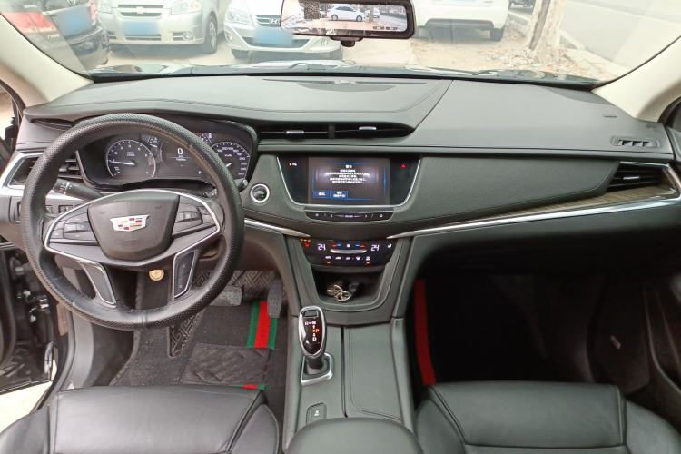 Used Cadillac XT5 2018 25T Luxury Model