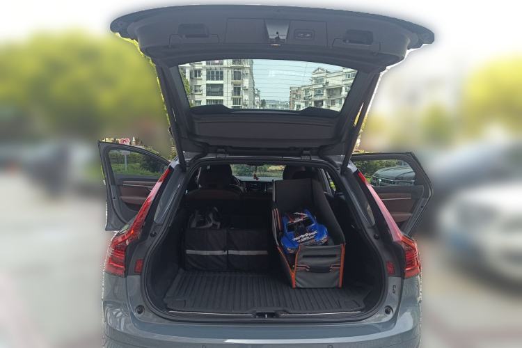 Used Volvo V90 2022 Cross Country B5 AWD Smart Range Edition