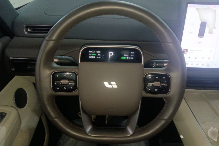 Used Li Auto MEGA 2024 Ultra Model Steering Wheel