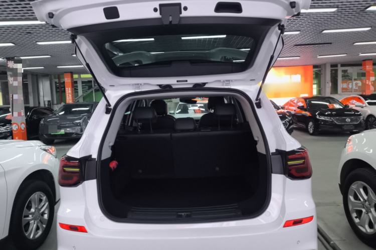 Used Roewe RX5 2023 PLUS 330TGI Automatic Trendsetting Smart Edition Trunk