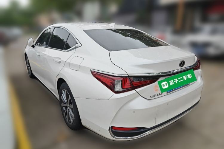 Used Lexus ES 2020 200 Excellence Edition
