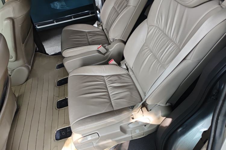 Used Honda Odyssey 2015 Revised 2.4L Luxury Edition
