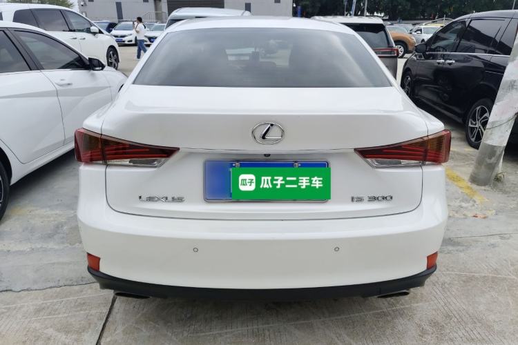 Used Lexus IS 2017 300 FENGSHANG Edition
