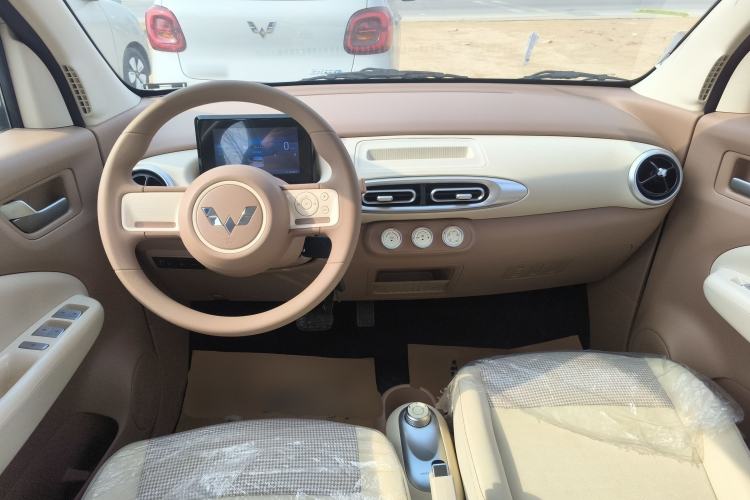 Used Wuling Hongguang MINIEV 2025 Four-Door Version Advanced Edition
