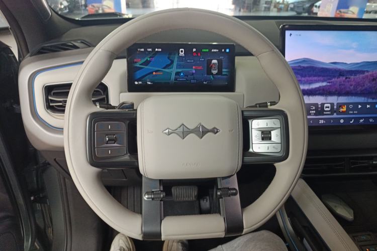 Used Formula Leopard Titanium 3 2025 501KM All-Wheel Drive Intelligent Driving Ultra Version