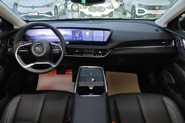 Used Buick LaCrosse 2025 28T Platinum Edition