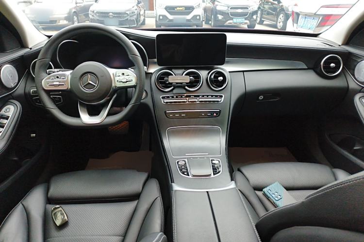 Used Mercedes-Benz C-Class 2021 C 200 L Fashion Edition Sport Version Center Console