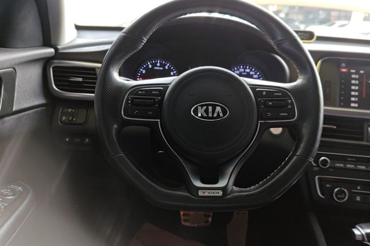 Used Kia K5 2016 1.6T Automatic LUX
