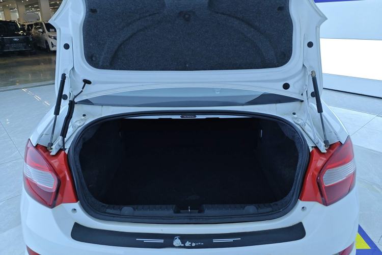 Used Cowin C3 2015 1.5L AMT Gold Diamond Edition
