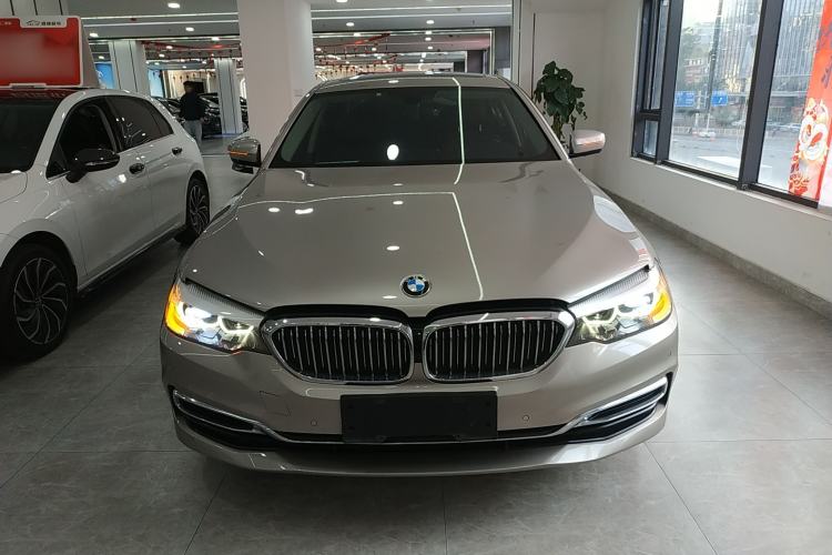 Used BMW 5 Series 2019 Facelifted 530Li Leading Edition Luxury Package