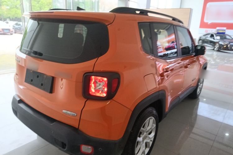 Used Jeep Renegade 2017 180T Automatic High-Energy Version Rear Right 45 Deg