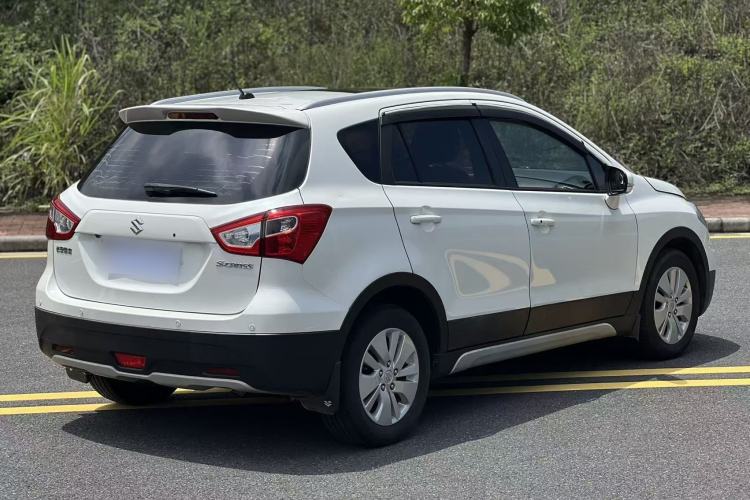 Used Suzuki S-Cross 2015 1.6L CVT Two-Wheel Drive Elite Version